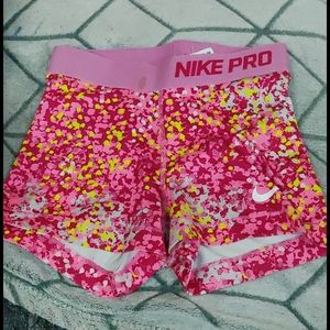 nike pros (HIGH RISE)